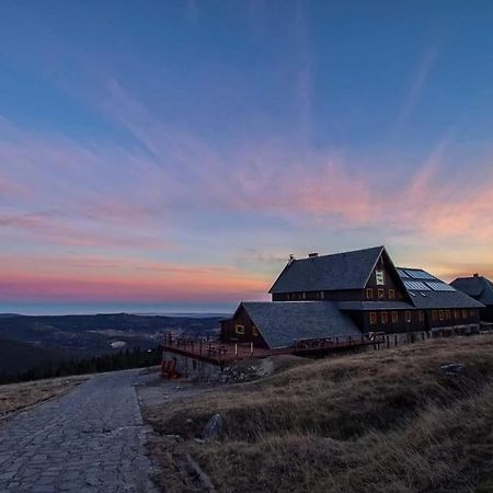Schronisko Pttk Hala Szrenicka Hostel Szklarska Poręba Buitenkant foto